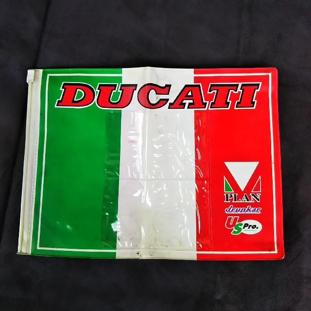 Ducati(ドゥカティ)のドゥカティ マニュアル・車検証入れ 自動車/バイクの自動車(カタログ/マニュアル)の商品写真