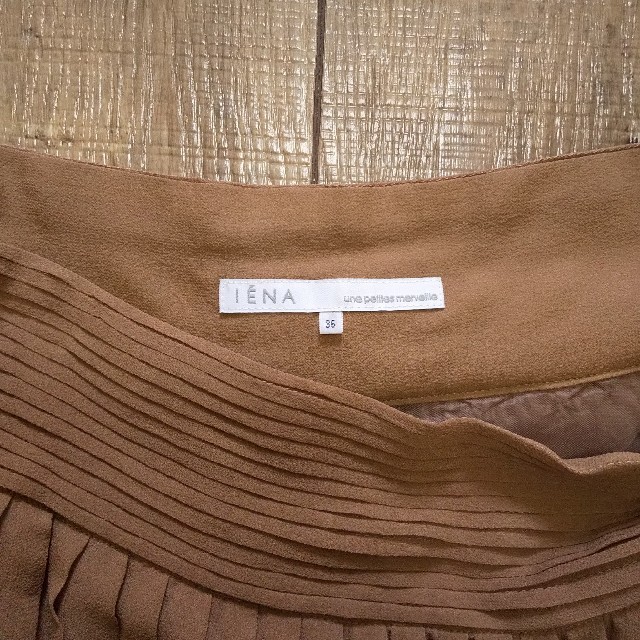 IENA(イエナ)のワンコイン❤️プリーツスカート シルク レディースのスカート(ひざ丈スカート)の商品写真
