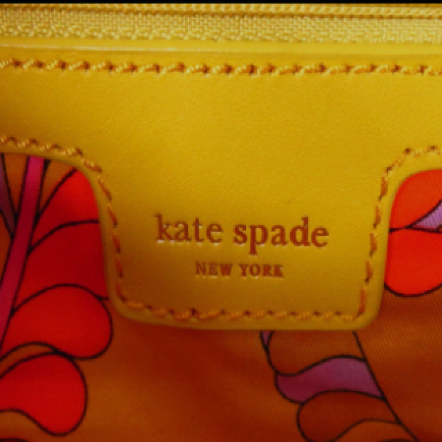 kate spade new york(ケイトスペードニューヨーク)のセール！Kate spade🌝クラッチ レディースのバッグ(クラッチバッグ)の商品写真