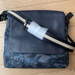 コーチ(COACH)のCOACH Men's ショルダーバッグ スモールメッセンジャー 未使用品(ショルダーバッグ)