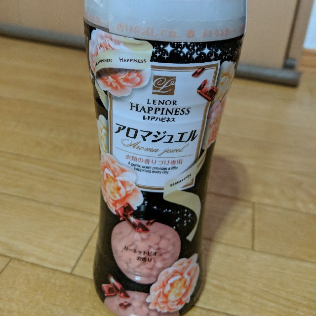 よしこ様専用　レノアハピネス　12個2箱です。 インテリア/住まい/日用品の日用品/生活雑貨/旅行(洗剤/柔軟剤)の商品写真