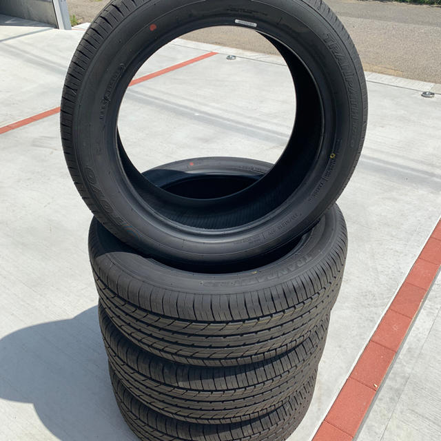 自動車ヴェルファイア 新車外し 235/50R18 トーヨー トランパス R30