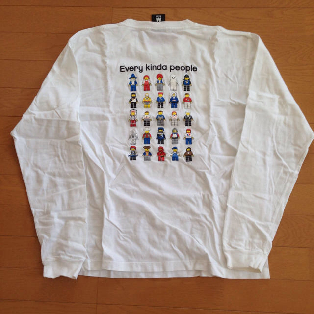 Lego(レゴ)のLEGO ロン Tシャツ 25TH Mサイズ メンズのトップス(Tシャツ/カットソー(七分/長袖))の商品写真