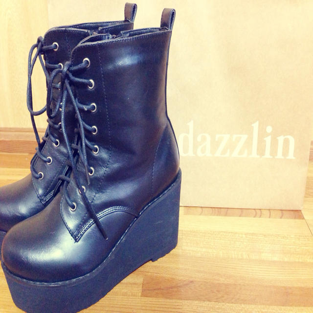 dazzlin(ダズリン)のdazzlin 編み上げブーツ レディースの靴/シューズ(ブーツ)の商品写真