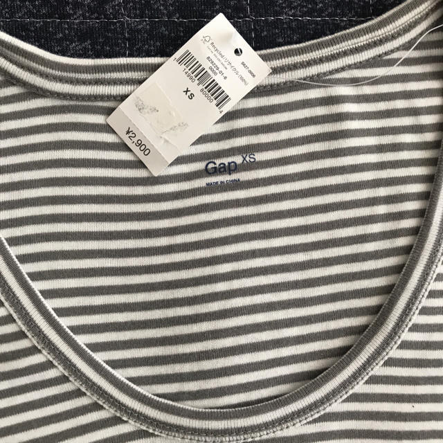 GAP(ギャップ)の新品未使用 GAP Tシャツ レディースのトップス(Tシャツ(半袖/袖なし))の商品写真