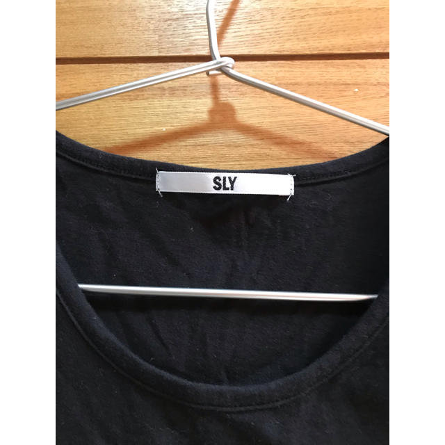 SLY(スライ)のSLY レディースのトップス(Tシャツ(半袖/袖なし))の商品写真