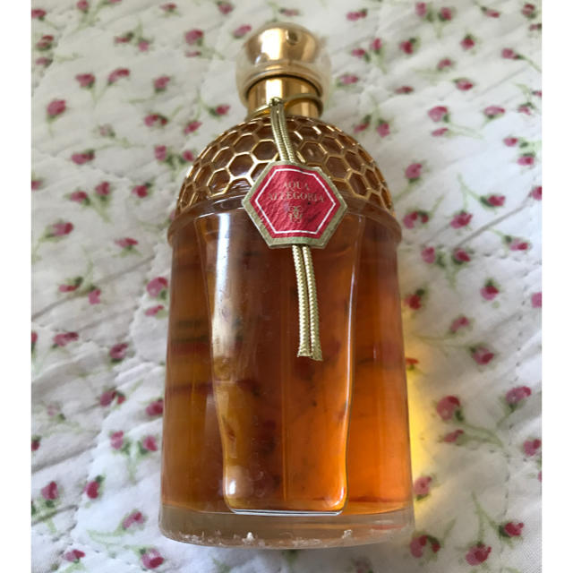 GUERLAIN(ゲラン)のGUERLAIN アクアアレゴリア オードトワレ コスメ/美容の香水(香水(女性用))の商品写真