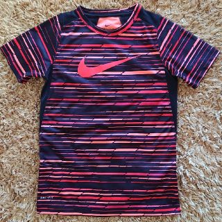 ナイキ(NIKE)のNIKE キッズ  DRI-FIT  Tシャツ 140サイズ(Tシャツ/カットソー)