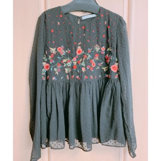 ザラ(ZARA)のZARA 花柄チュニック(チュニック)