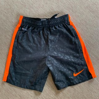 ナイキ(NIKE)の美品 ナイキハーフパンツ(パンツ/スパッツ)