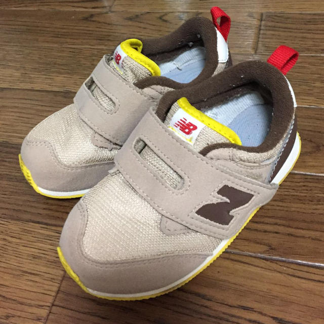 New Balance(ニューバランス)のsanon様専用  ニューバランス  キッズ/ベビー/マタニティのキッズ靴/シューズ(15cm~)(スニーカー)の商品写真