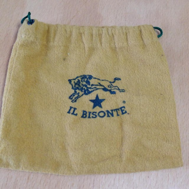 IL BISONTE(イルビゾンテ)のIL BISONTE巾着袋 3枚 レディースのファッション小物(ポーチ)の商品写真