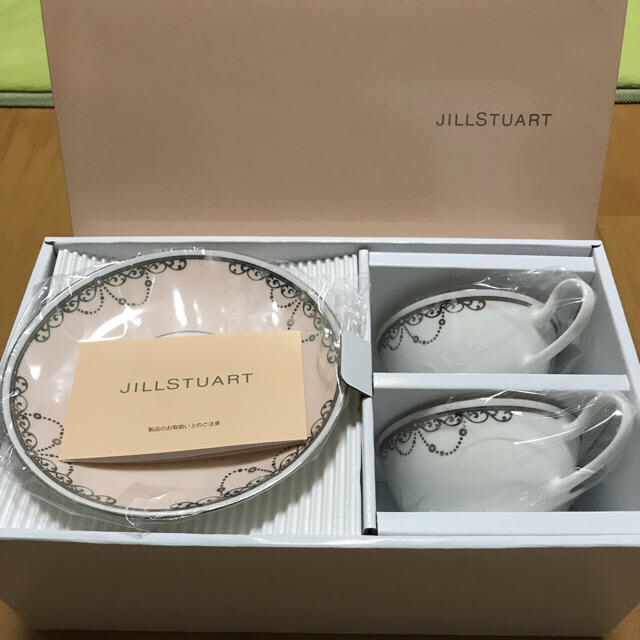 JILLSTUART(ジルスチュアート)のJILLSTUART  ペアティーコーヒーセット（ショッパー5枚おまけ付き） インテリア/住まい/日用品のキッチン/食器(食器)の商品写真