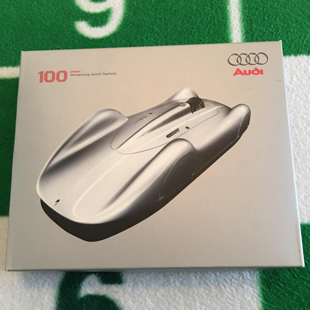 AUDI(アウディ)のAudi アウディ 100周年 ピンバッジセット(レア物) メンズのアクセサリー(その他)の商品写真