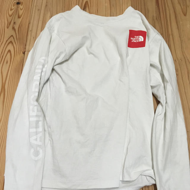 THE NORTH FACE(ザノースフェイス)のノースフェイス  ロンt supreme north face Lサイズ レディースのトップス(Tシャツ(長袖/七分))の商品写真