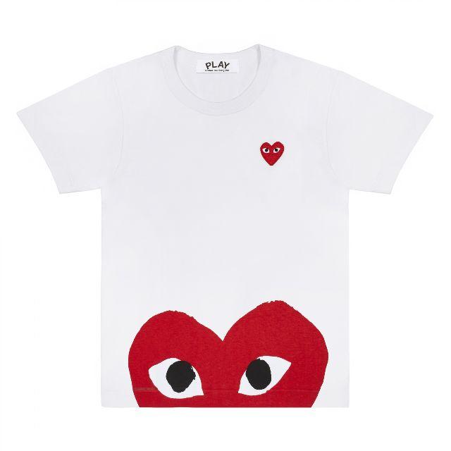 COMME des GARCONS(コムデギャルソン)のPLAYコムデギャルソン メンズ 赤ハートハーフプリントT　WHITE/M メンズのトップス(Tシャツ/カットソー(半袖/袖なし))の商品写真