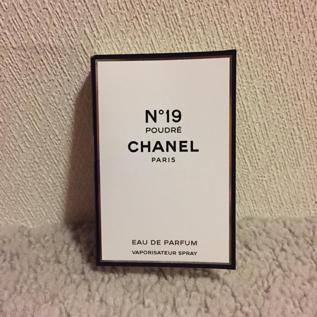 CHANEL - CHANEL No19 プードレ オードゥ パルファム の通販 by みさみさ's shop｜シャネルならラクマ