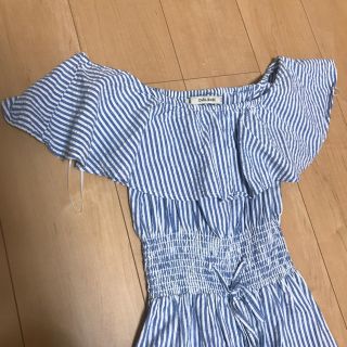 Zara 値下げ Zara オフショルダー ワンピース ストライプの通販 By くま S Shop ザラならラクマ Zara 値下げ Zara オフショルダー ワンピース ストライプの通販 By くま S Shop ザラならラクマ