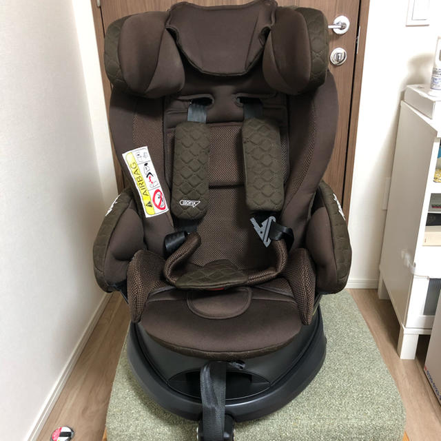 ［お値下げしました］アップリカ フラディアグロウ ISOFIX デラックス