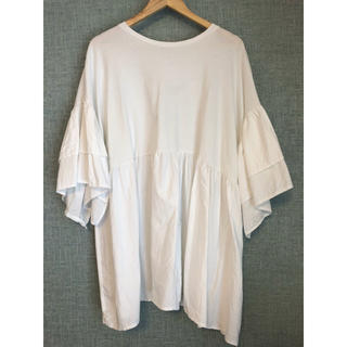 ザラ(ZARA)の白 Tシャツ ZARA(Tシャツ(半袖/袖なし))