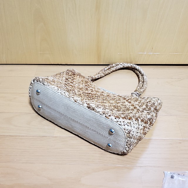 ☆未使用品☆ Niimura 手編みバッグ レディースのバッグ(ハンドバッグ)の商品写真
