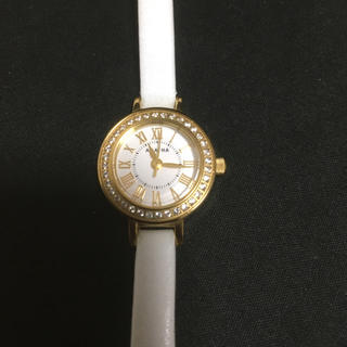 アガタ 白 腕時計(レディース)の通販 21点 | AGATHAのレディースを買う 