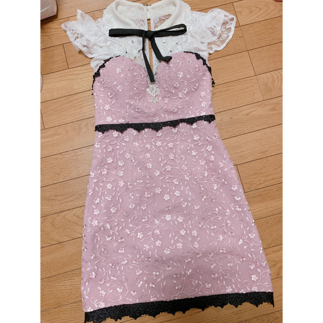 ROBE(ローブ)のローブドフルール 立体フラワーレース襟リボン×刺繍レース台形ミニドレス レディースのフォーマル/ドレス(ミニドレス)の商品写真