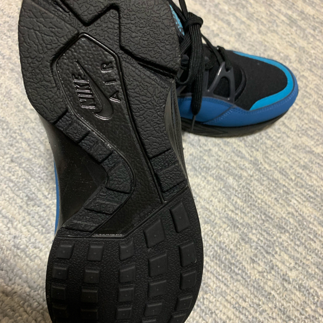 2022 NIKE AIR HUARACHE LIGHT FB の通販 by shop|ナイキならラクマ - NIKE ナイキ 新品定番