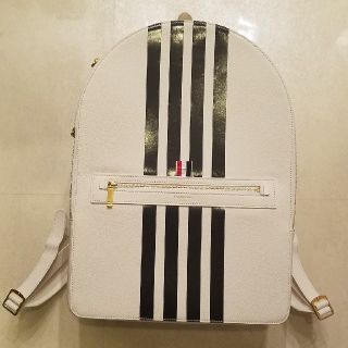 トムブラウン(THOM BROWNE)のトムブラウン60%以上off　バックパック　ホワイト(バッグパック/リュック)