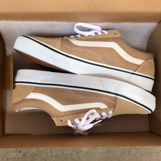 ヴァンズ(VANS)のバンズ オールドスクール ベージュ(スニーカー)