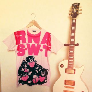 アールエヌエー(RNA)のRNA ♡ T-shirt(Tシャツ(半袖/袖なし))