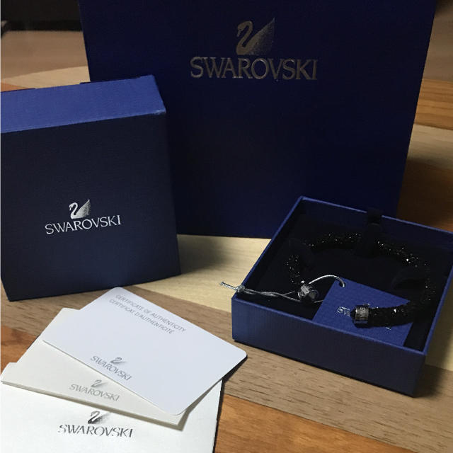 SWAROVSKI(スワロフスキー)のスワロフスキー バングル メンズのアクセサリー(バングル/リストバンド)の商品写真