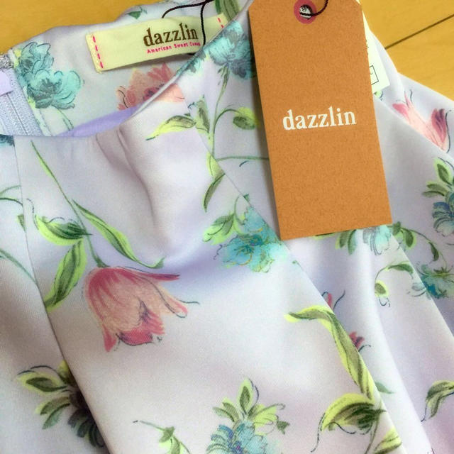 dazzlin(ダズリン)のチューリップ柄スカート♡ レディースのスカート(ミニスカート)の商品写真