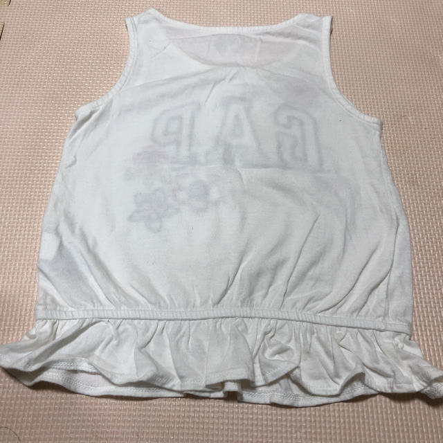 babyGAP(ベビーギャップ)のbaby Gap 女の子 タンクトップ 110 キッズ/ベビー/マタニティのキッズ服女の子用(90cm~)(Tシャツ/カットソー)の商品写真