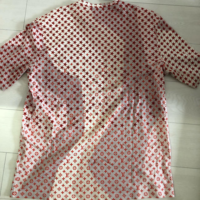 LOUIS VUITTON(ルイヴィトン)の希少ヴィトン  スターモノグラムTシャツXL メンズのトップス(Tシャツ/カットソー(半袖/袖なし))の商品写真