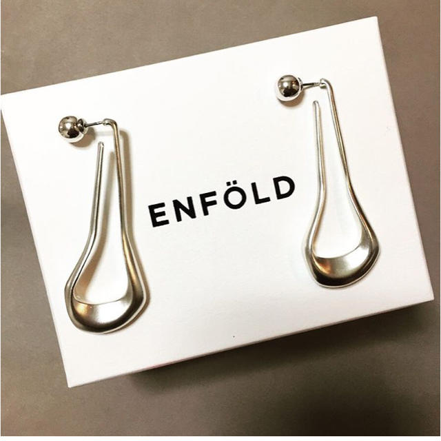 ENFOLD(エンフォルド)の最終値下げ↓enfold 今期 ピアス GISELe 掲載 美品 レディースのアクセサリー(ピアス)の商品写真