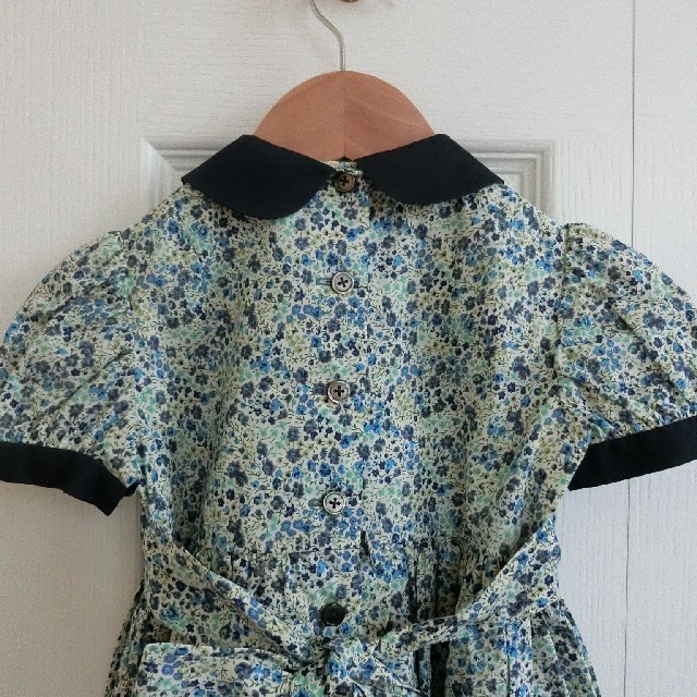 familiar(ファミリア)のことこちゃんご専用☆【美品】familiar100 ワンピース キッズ/ベビー/マタニティのキッズ服女の子用(90cm~)(ワンピース)の商品写真