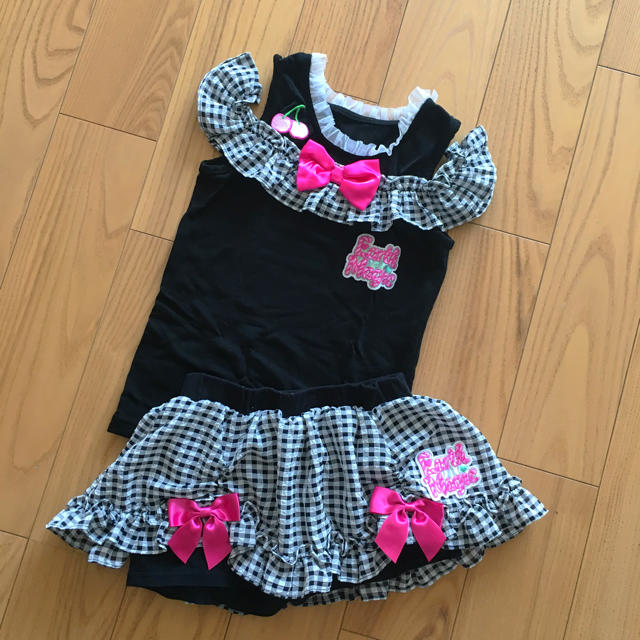 EARTHMAGIC(アースマジック)のギンガムチェックチェリーセットアップ キッズ/ベビー/マタニティのキッズ服女の子用(90cm~)(その他)の商品写真