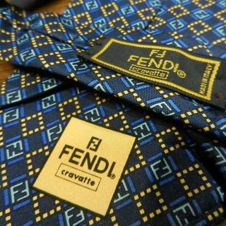 フェンディ(FENDI)の【良好】フェンディ/FENDI！シルクネクタイ イタリア製(ネクタイ)