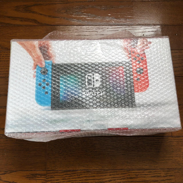 HOT新作登場 Nintendo Switch - Switch 本体 の通販 by skyblue｜ニンテンドースイッチならラクマ 大特価特価