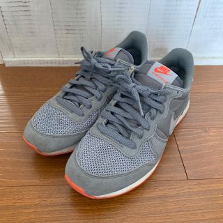 ナイキ(NIKE)のNIKE スニーカーインターナショナリスト グレイ×オレンジ(スニーカー)