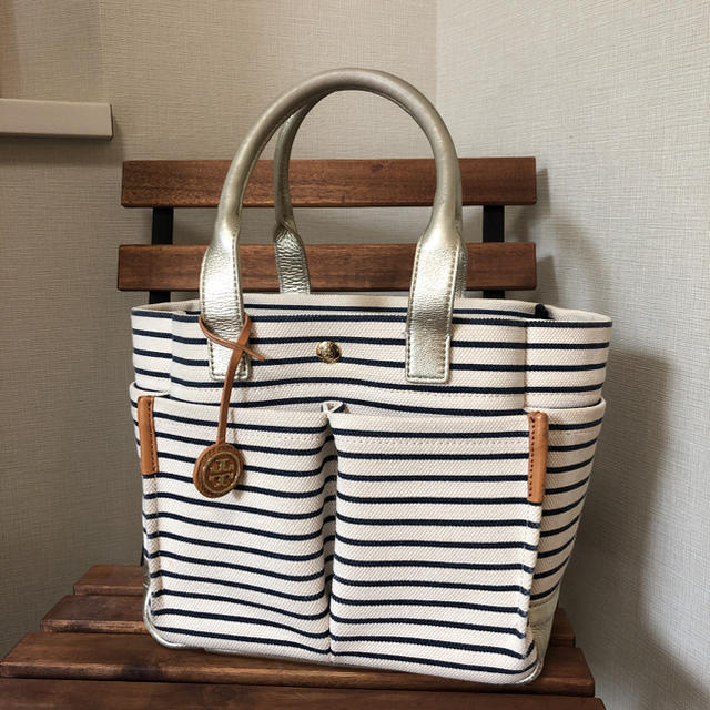 Tory Burch キャンバストートバッグ ボーダー