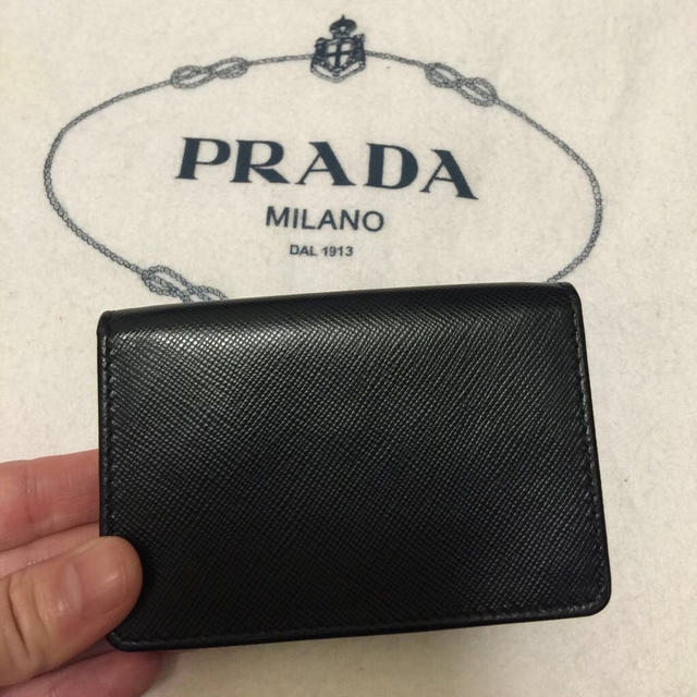 PRADA(プラダ)のPRADA 名刺入れ 新品 レディースのファッション小物(名刺入れ/定期入れ)の商品写真