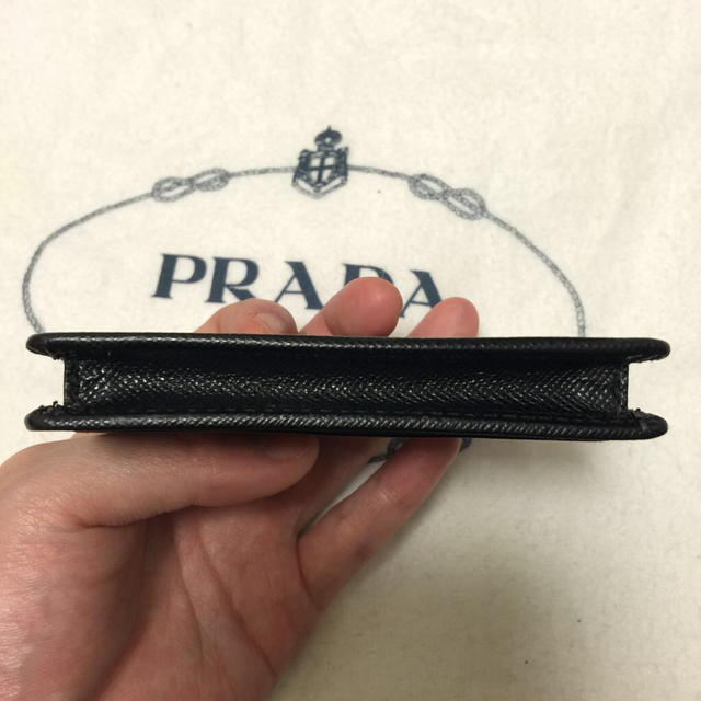 PRADA(プラダ)のPRADA 名刺入れ 新品 レディースのファッション小物(名刺入れ/定期入れ)の商品写真