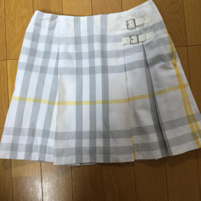 BURBERRY(バーバリー)のバーバリー スカート 150cm キッズ/ベビー/マタニティのキッズ服女の子用(90cm~)(スカート)の商品写真