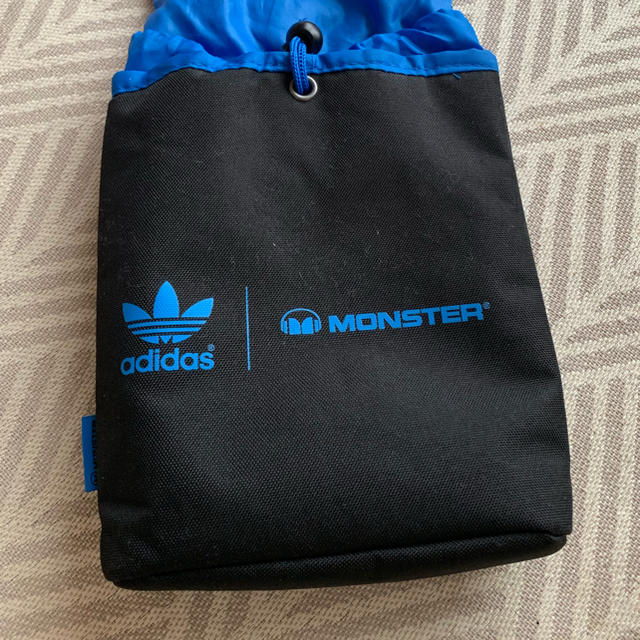 adidas(アディダス)のadidas originals  by Monsterヘッドホン スマホ/家電/カメラのオーディオ機器(ヘッドフォン/イヤフォン)の商品写真