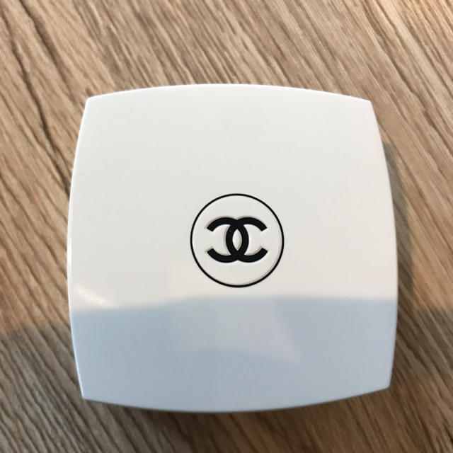 CHANEL ル・ブラン クッションファンデ