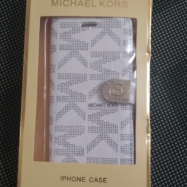 Michael Kors(マイケルコース)の新品！マイケル・コースiPhoneケース スマホ/家電/カメラのスマホアクセサリー(iPhoneケース)の商品写真