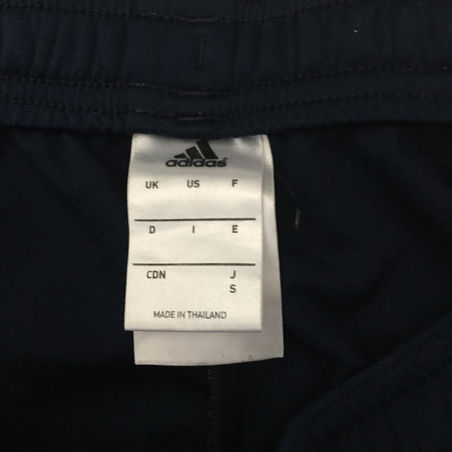 adidas(アディダス)のadidas 子供用ショートパンツ キッズ/ベビー/マタニティのキッズ服男の子用(90cm~)(パンツ/スパッツ)の商品写真