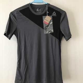 リーボック(Reebok)のリーボック 新品 シャツ men's M  CE1509(Tシャツ/カットソー(半袖/袖なし))